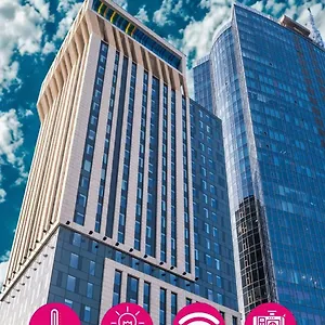Sky Loft By Rixwell International מלון קייב
